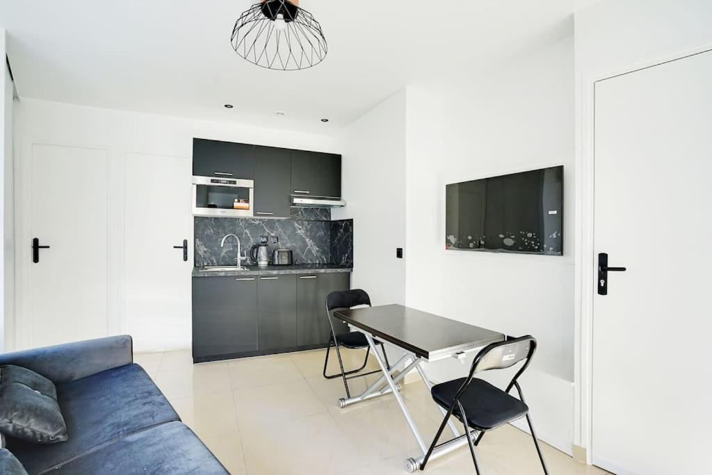 Magnifique 3 Pieces Paris 18Eme Apartment Exterior photo